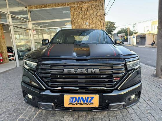 RAM RAMPAGE 2.0 HURRICANE 4 TURBO GASOLINA R/T 4X4 AUTOMÁTICO